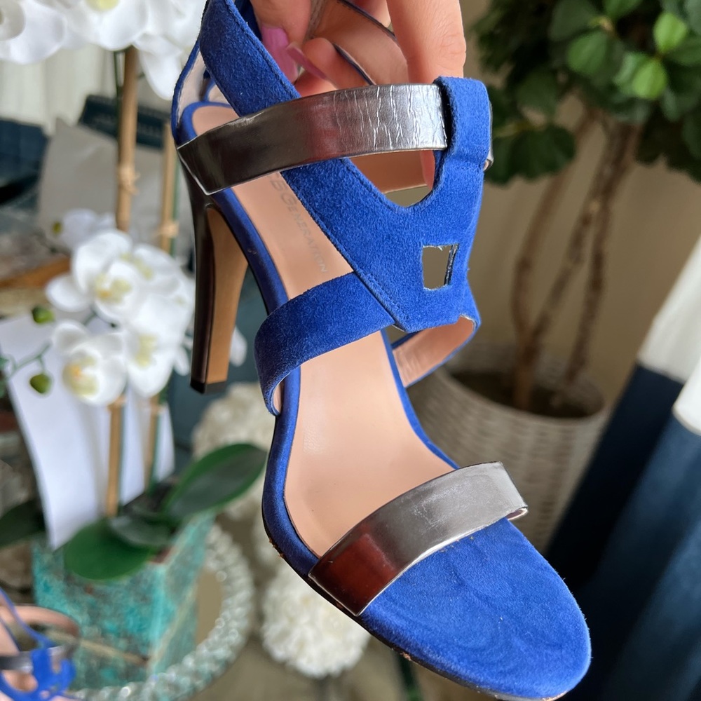 Bcbg heels